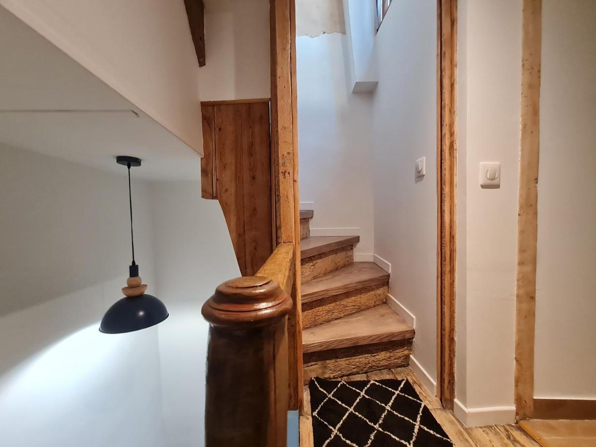 Triplex Avec Vue Sur Place Du Centre Historique. Фоа Екстериор снимка